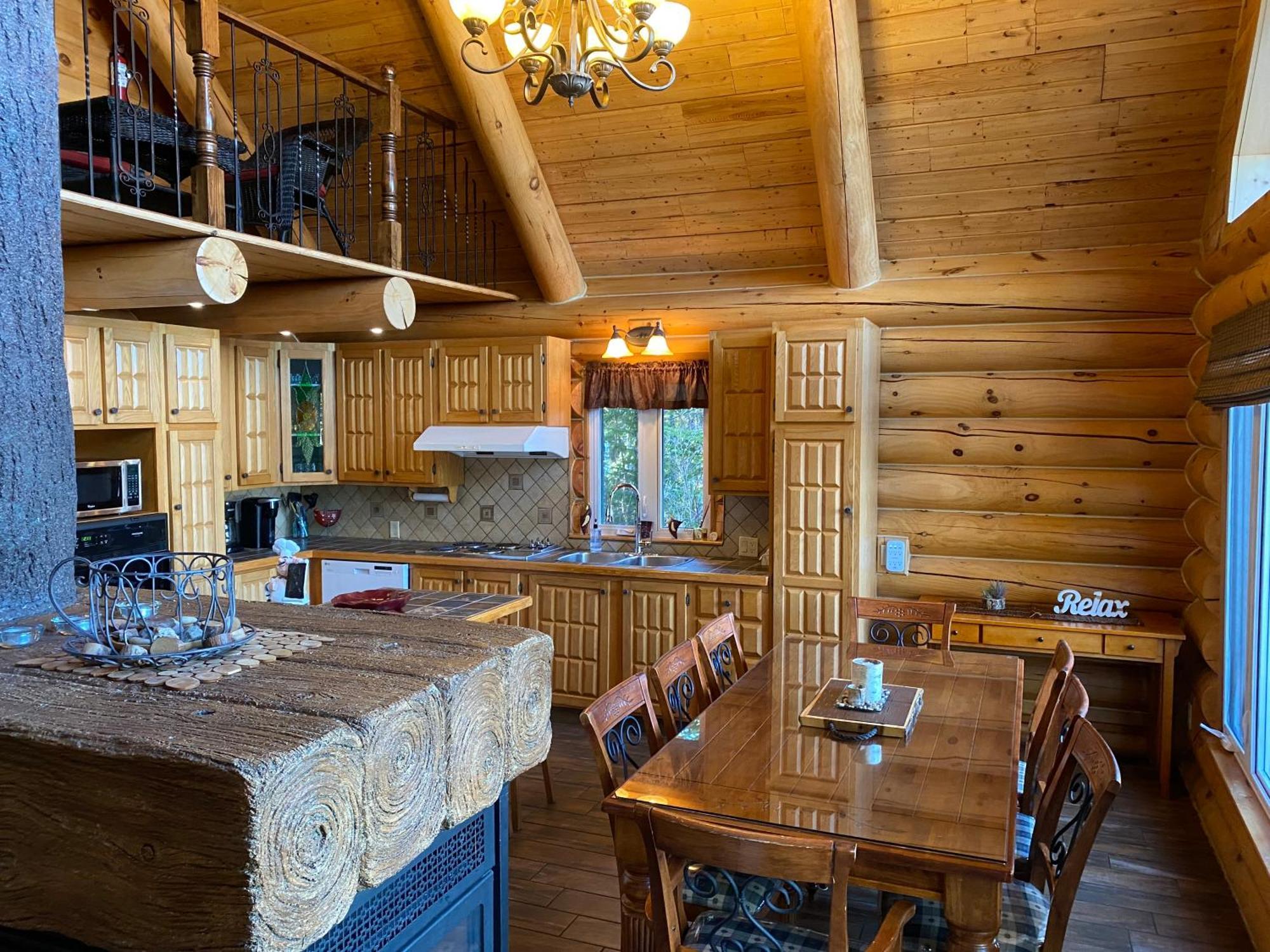 Вилла Le Chalet Bois Rond Relax Saint-Tite-des-Caps Экстерьер фото